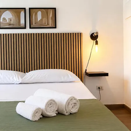 Zurria Rooms-3